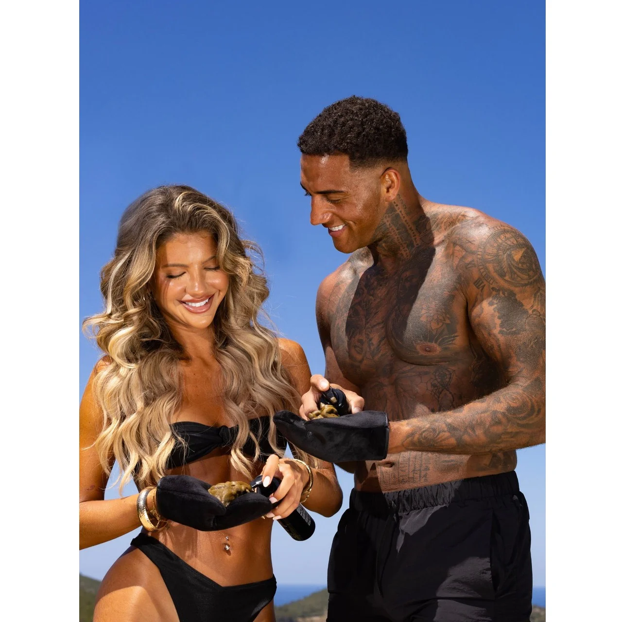 Rose & Caramel Unity Unisex Medium-Dark Tanning Foam 200ml - Image 3